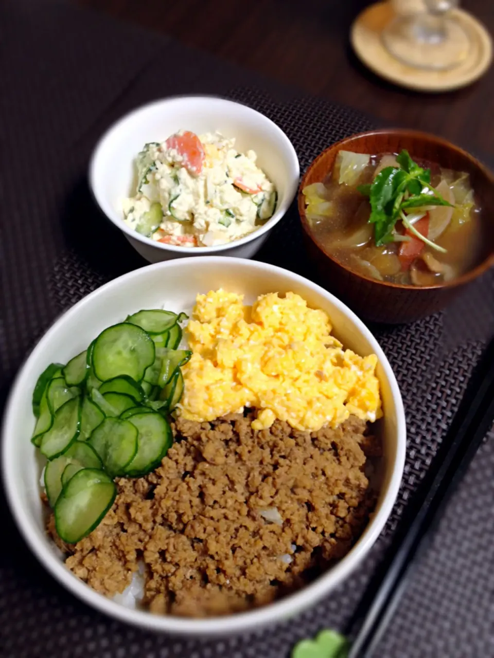 そぼろの三色丼の晩ご飯|mikaさん