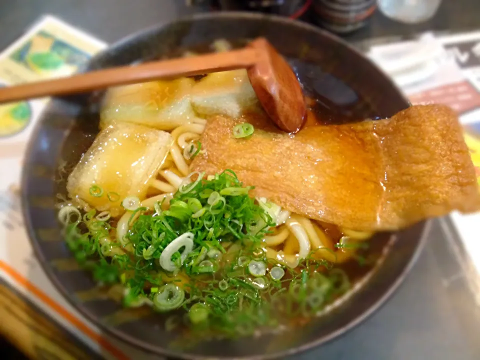 揚げ餅きつねうどん|Mabo Nagaiさん