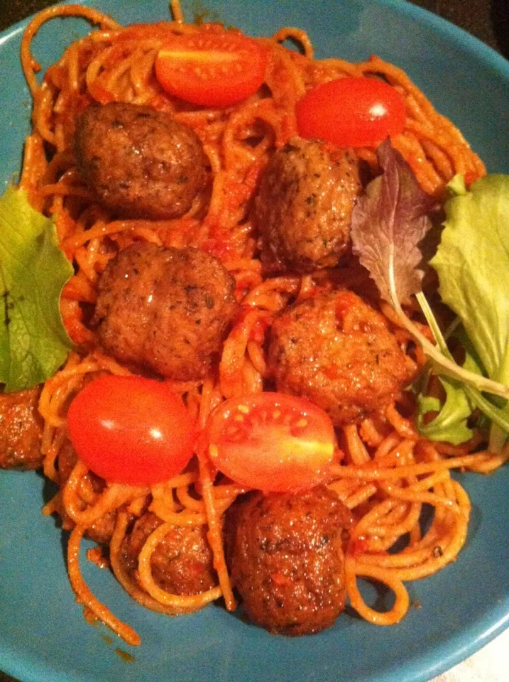 Linda McCartney veggie meatballs w/ spaghetti|Nick Hiderさん