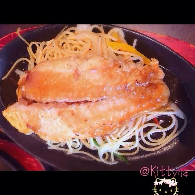 ╚ϋn¢ɦ ✩ Grilled Dory Fish with Spaghette ѱ⚲(๏ف<)♫*＊|🎀Kittyna🌸さん