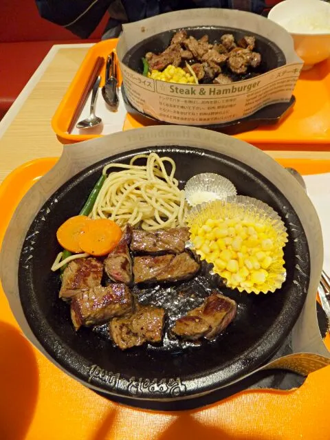 Snapdishの料理写真:first eat out for lunch of new year 
今年初の外食ランチ|chiecoさん