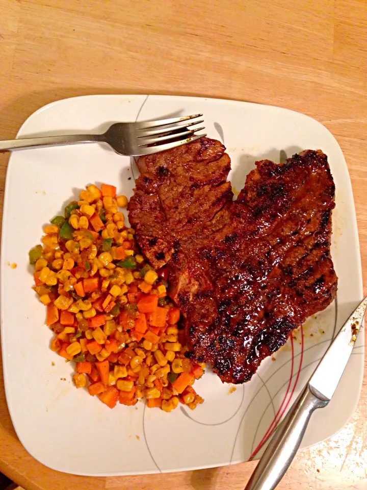 16oz Porterhouse with corn, carrot, onion and green pepper relish|Rafael Pachecoさん