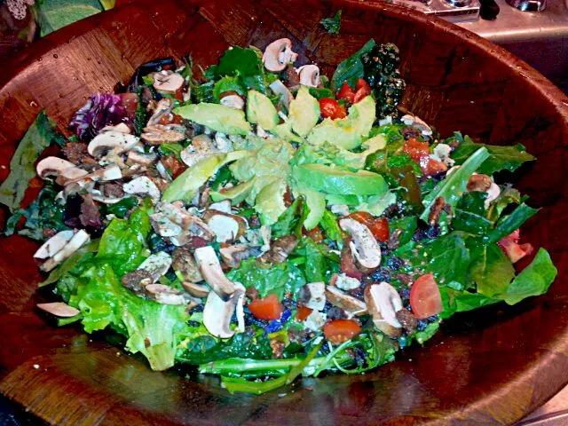 Kale and spinach salad|Tatiana Madelineさん