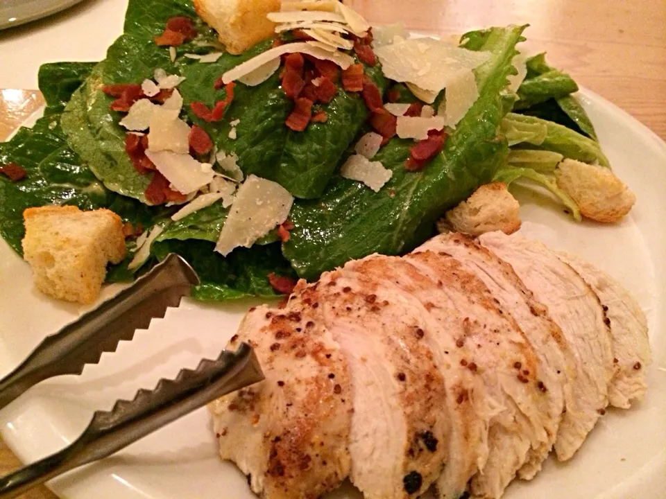 Ceaser chicken salad|Carrie Kimさん