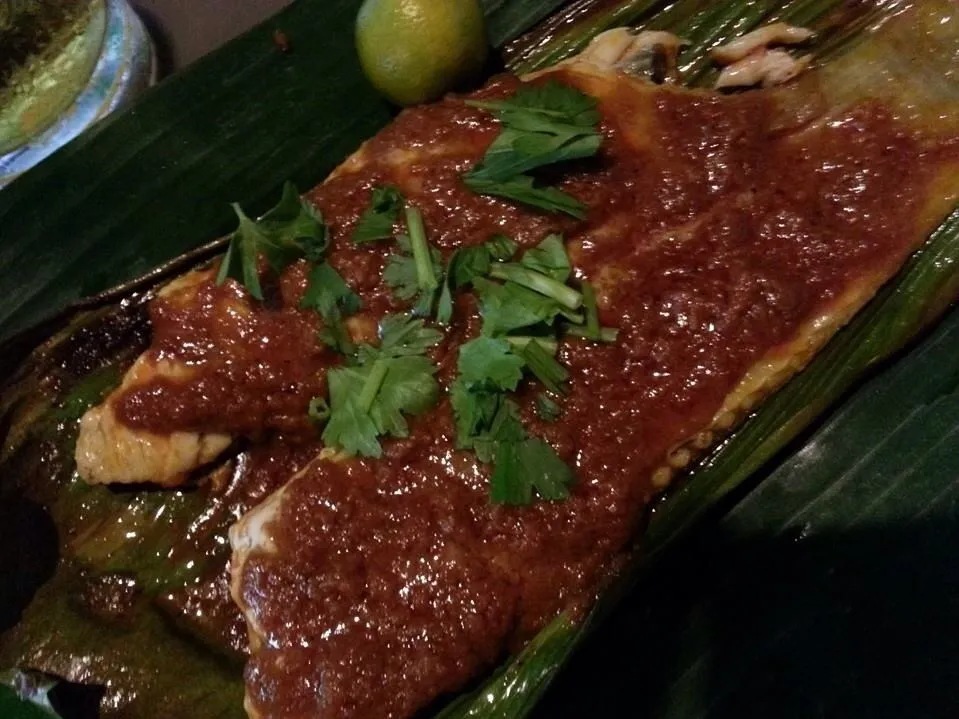 Spicy Sambal over flame-grilled  Stingray|@projecthoneypotさん