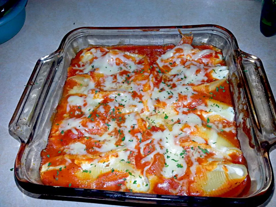 beef and cheese stuffed shells|Chris C.さん