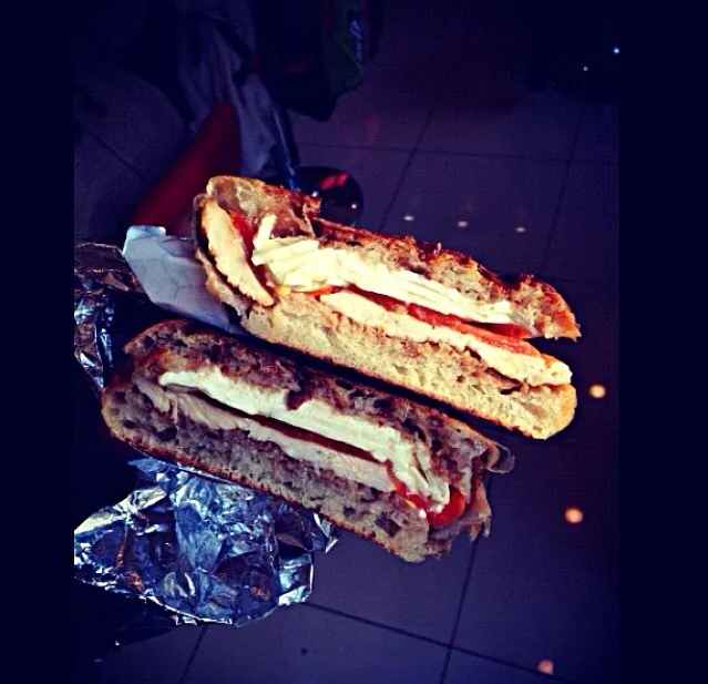 This panini changed my LIFE.. w/ grilled chicken, roasted peppers and mozzarella|alexさん