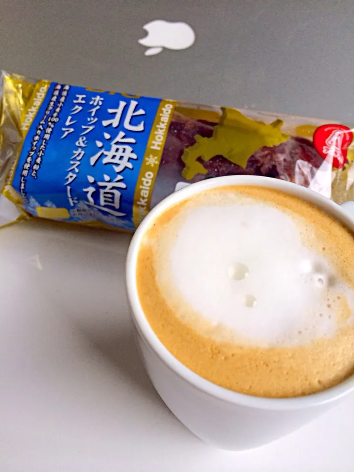 カプチーノでホッと一息〜|のんきーもんきーさん