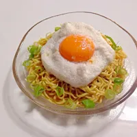 卵焼き乗っけてるように見える混ぜ込み麺|蒼さん