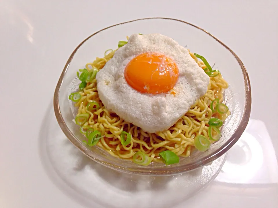 卵焼き乗っけてるように見える混ぜ込み麺|蒼さん