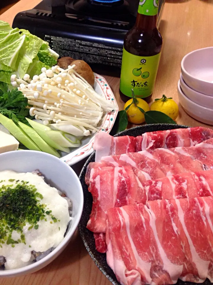 あぐ〜豚もものしゃぶしゃぶ😊と、とろろご飯🍚|machikoさん