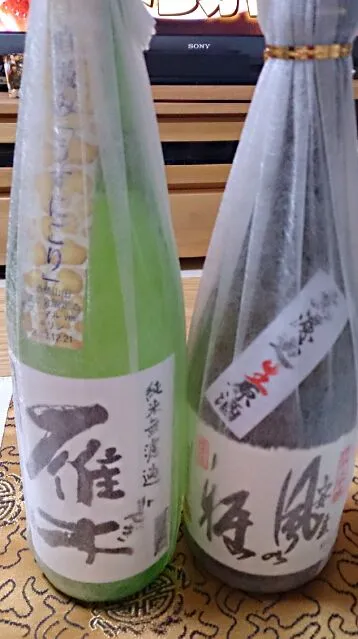 純米無濾過『雁木』（直汲みうすにごり・酒商山田試飲会限定酒）山口県岩国市　八百新酒造㈱

無濾過生原酒「金泉」純米大吟醸　安芸乃『風雅』（酒商山田特別限定品）広島県呉市　相原酒造㈱|NOVIさん