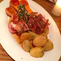 Snapdishの料理写真:Chicken breasts wrapped in Parma ham|Natenapit W.さん