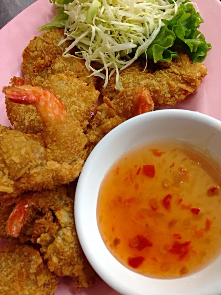 กุ้งชุบแป้งทอด|thanthila Boombimさん