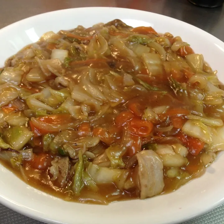 Snapdishの料理写真:肉野菜炒めの甘酢あんかけ♫|りーちさん