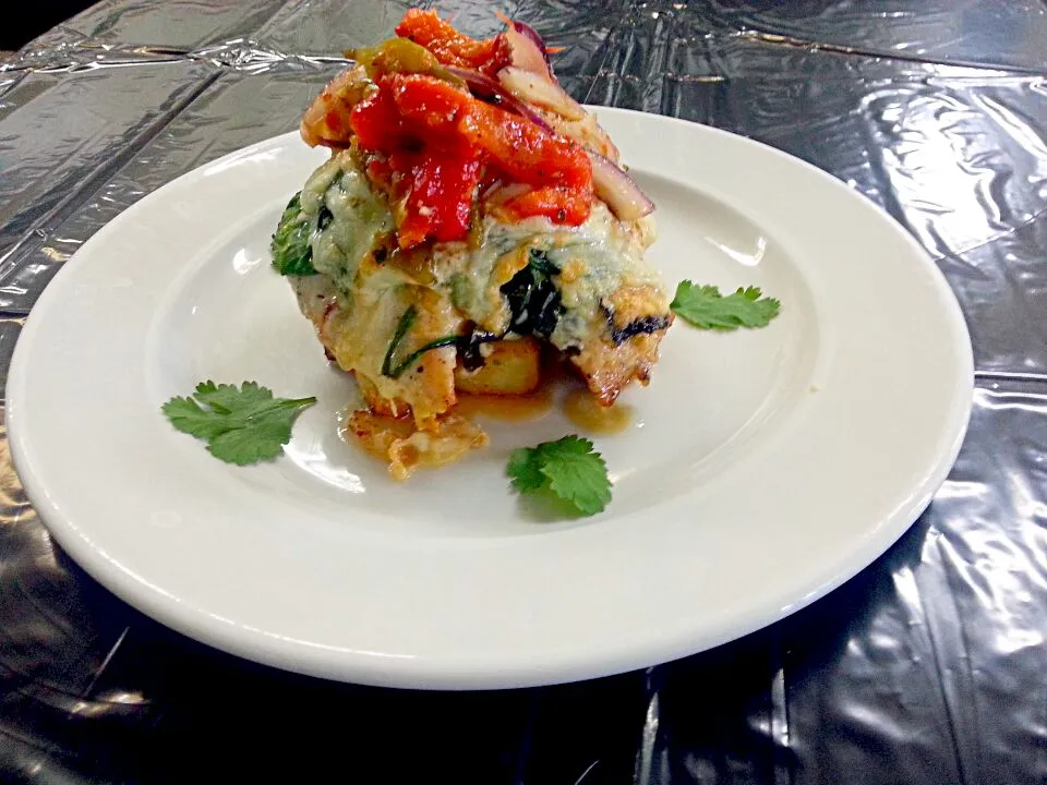 chicken Florentine with roasted bell pepper bruschetta|Jayson Mccrimmonさん