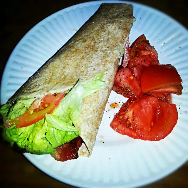 BLT w/ avocado mayo on wheat wrap & tomato on side|NMorgan:)さん