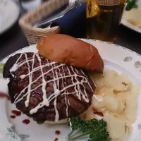 Snapdishの料理写真:ハンバーガー♪|りょーたさん