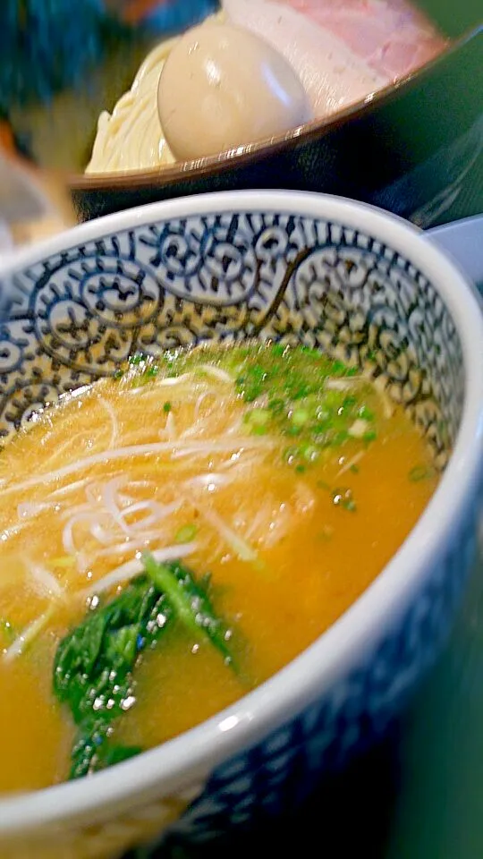 麺屋一燈　濃厚魚介豚骨つけ麺|ひよこさん