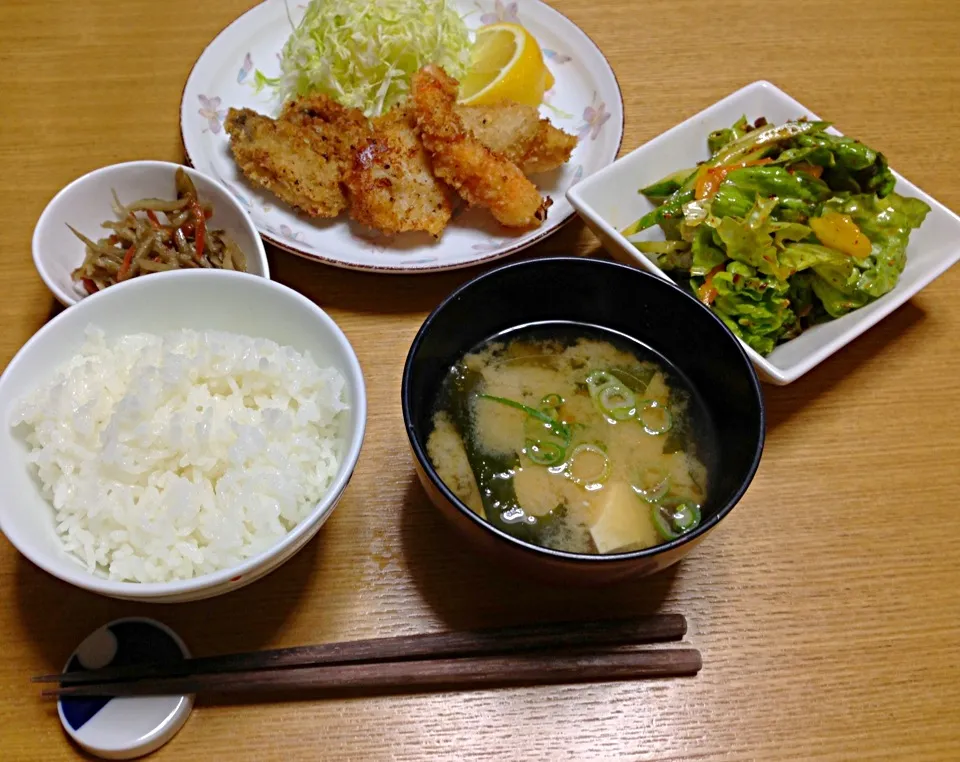 ミックスフライ定食🍤|川上千尋さん