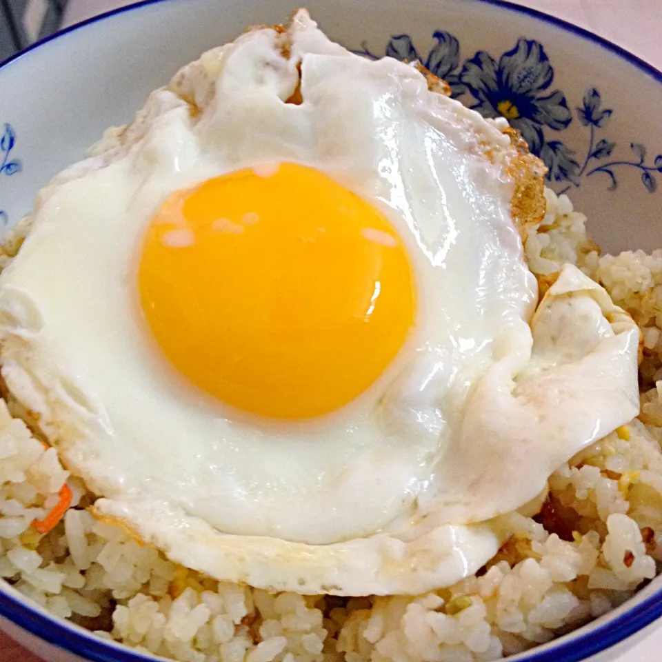 Fried rice w egg|ohmylifesparklesさん