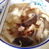 Snapdishの料理写真:Mee Hun kueh|ohmylifesparklesさん