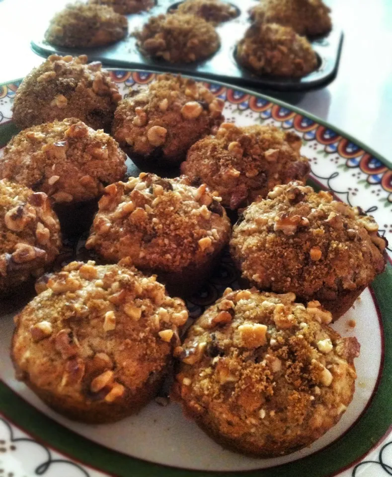 Oatmeal and flax seed chocolate chip muffins. 😁|mamaeriさん