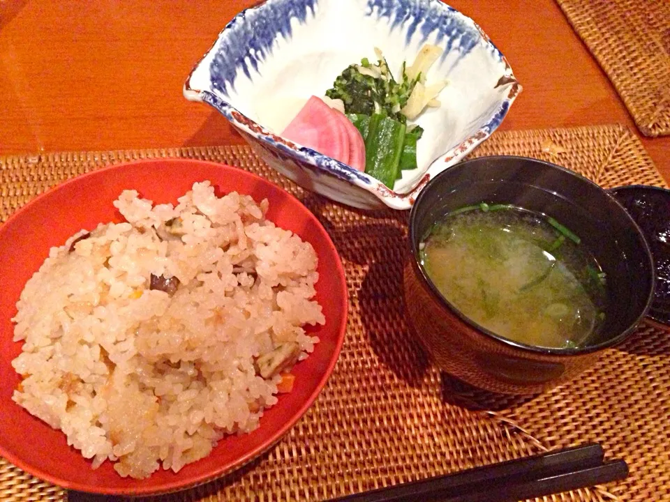 的矢かきの炊き込みご飯 白味噌椀、香の物|megさん