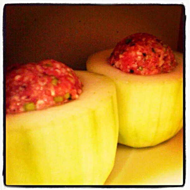 Winter melon stuffed minced pork|Nguyen Tranさん