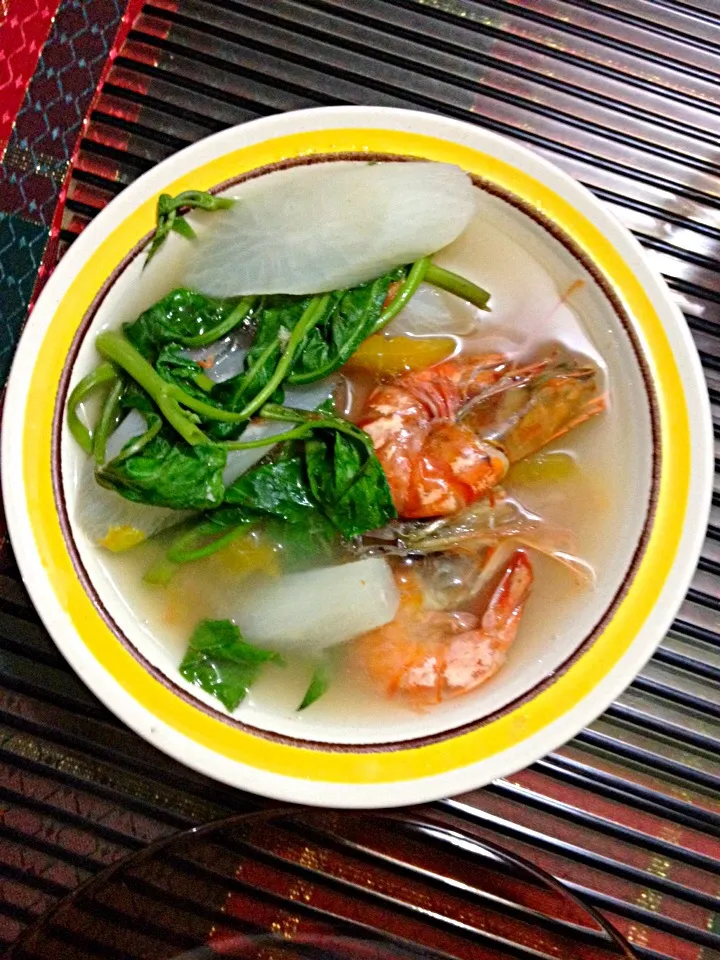 Sinigang na Hipon (Shrimp Stew)|Rockwell Leeさん