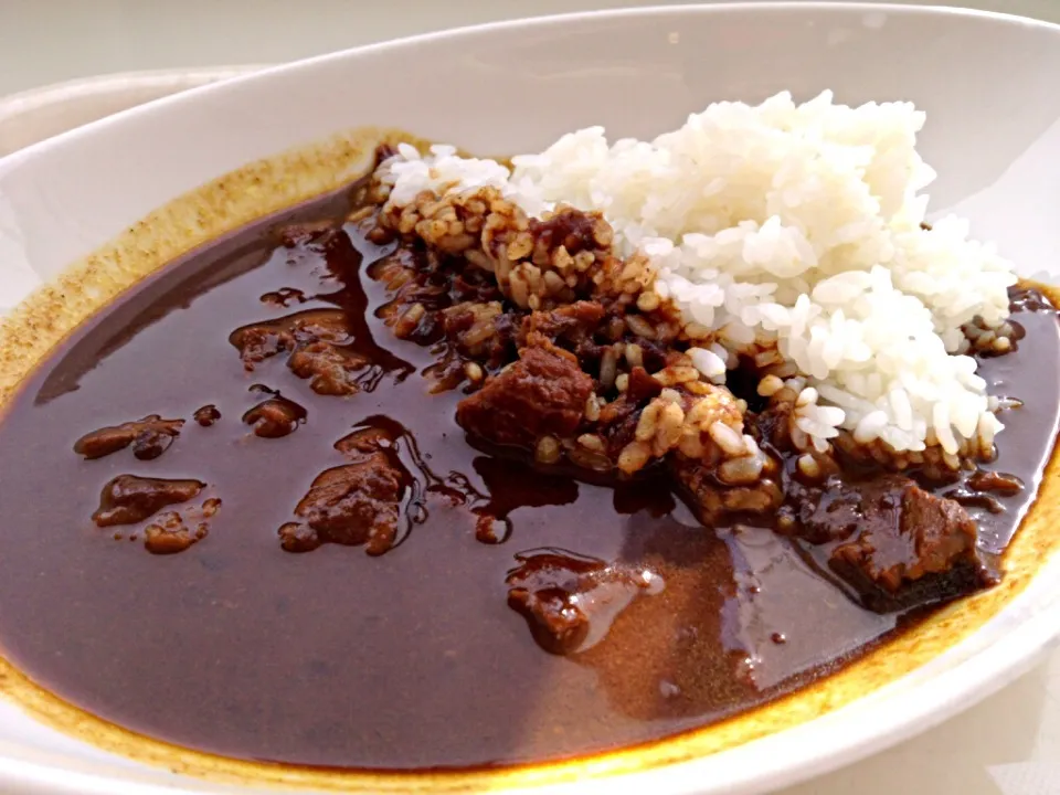 今日の社食はカシミールカレー。440円。うーん…辛いw|ルーア・ブランカさん