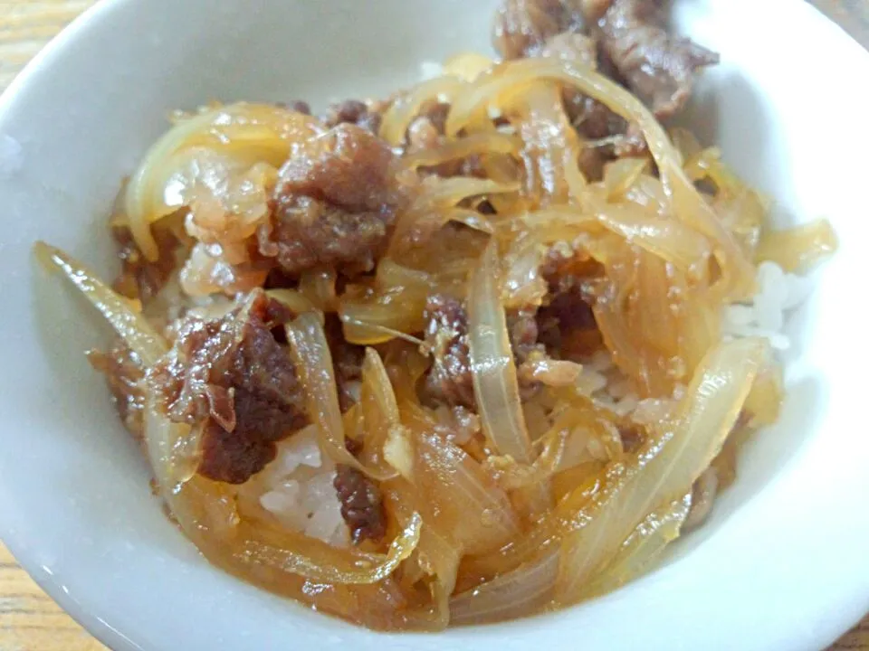 今日のひるごはーん☆手抜き牛丼|ルンちょこ♪さん