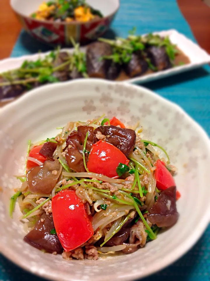 ✨血液サラサラ✨モヤシとキクラゲの塩麹炒め🍳鳥挽肉餡|チョス ♪さん