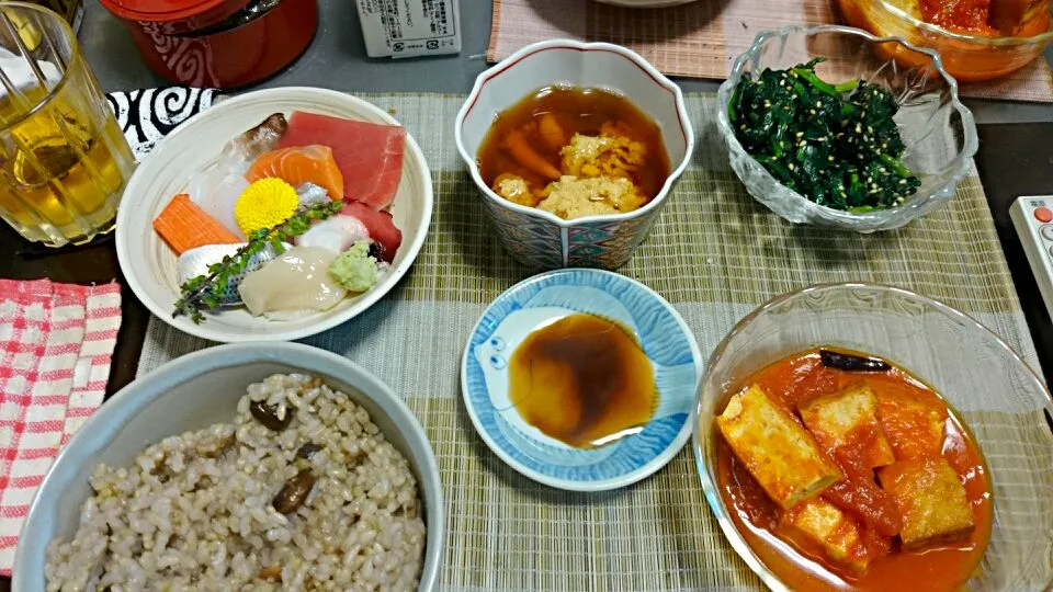 Snapdishの料理写真:お刺身＆カレイの子＆ほうれん草のごま和え|まぐろさん