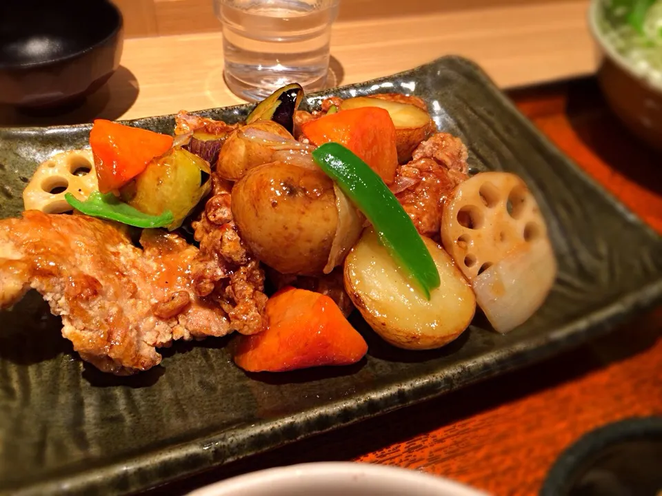 鶏と野菜の黒酢あん定食|hirotomoさん