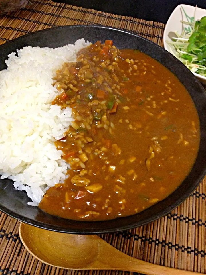 キーマカレー(豚挽き肉、玉ねぎ、人参、ピーマン、エリンギ)|よし吉*さん