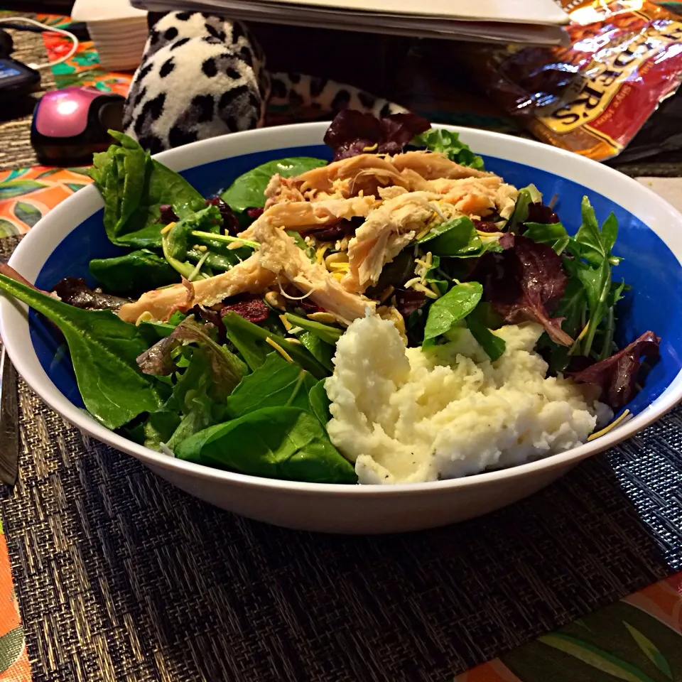 Chicken salad with mashed potatoes|Irene Hoさん