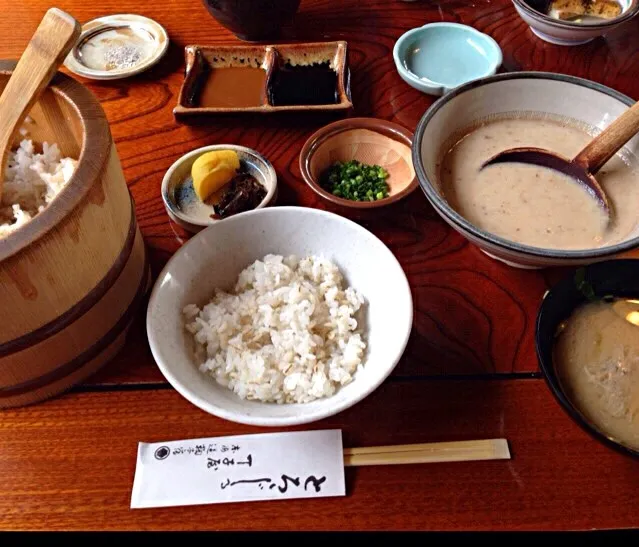 丁子屋の麦とろ|マッスルさん