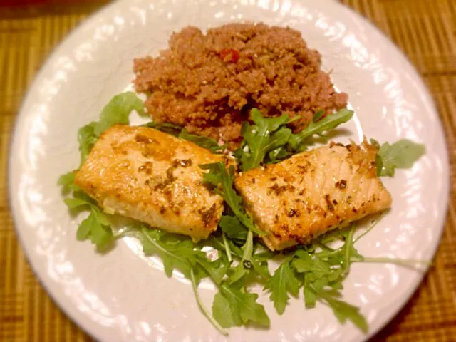 Coconut-lime salmon with cranberry quinoa risotto|Jiraphon Gさん