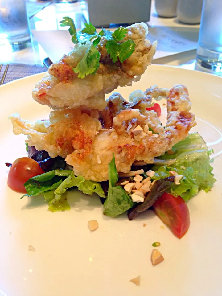 Soft shell crab , chili, cashew nuts and lime|sgさん