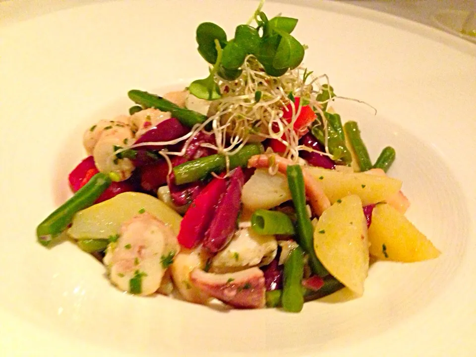 Warm octopus salad|sgさん