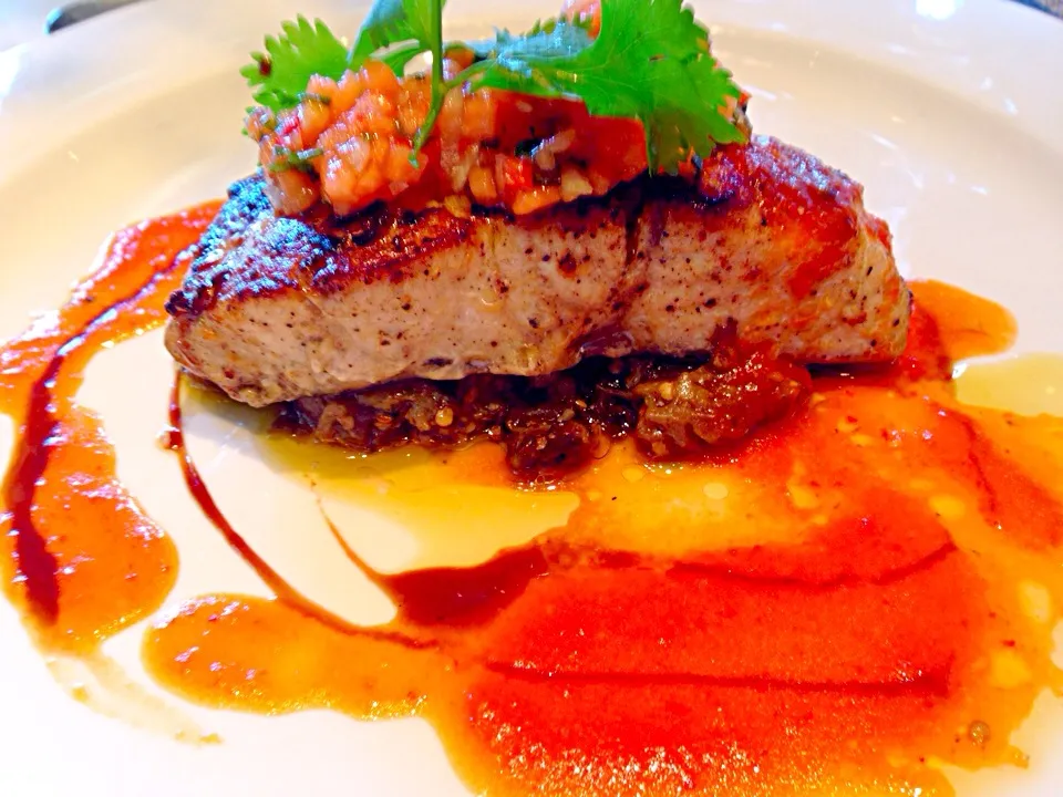 Fillet of barramundi , smoked eggplant, papaya salsa, bell pepper sauce|sgさん