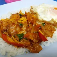 ข้าวพริกเผาปลานิ่มราดข้าว+ไข่ดาว #Thaifood #yummy|Ck Chamaiさん