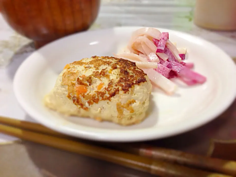 豆腐ハンバーグと紅白大根サラダ|なおさん