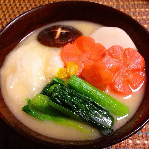 関西風白味噌仕立てのお雑煮|chacoさん