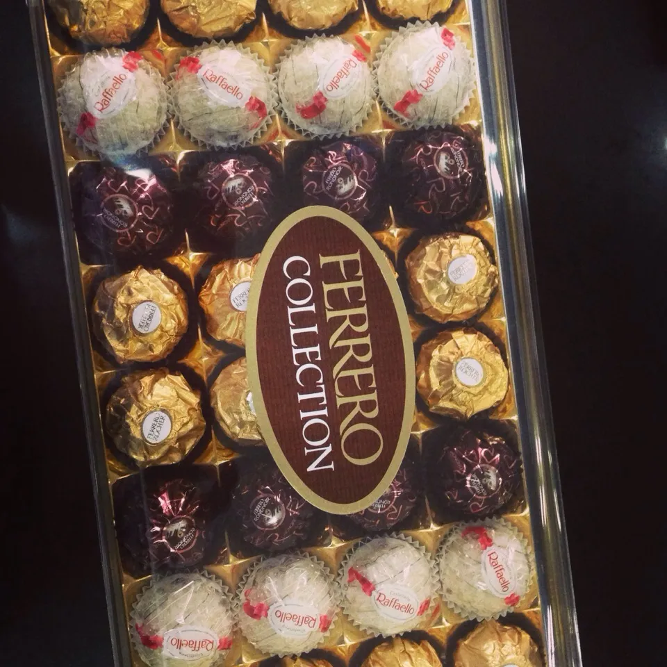 Snapdishの料理写真:Chocolate ferrero|Carol Limさん