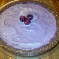 berry berry "cheese" cake . raw vegan.|Tatiana Madelineさん