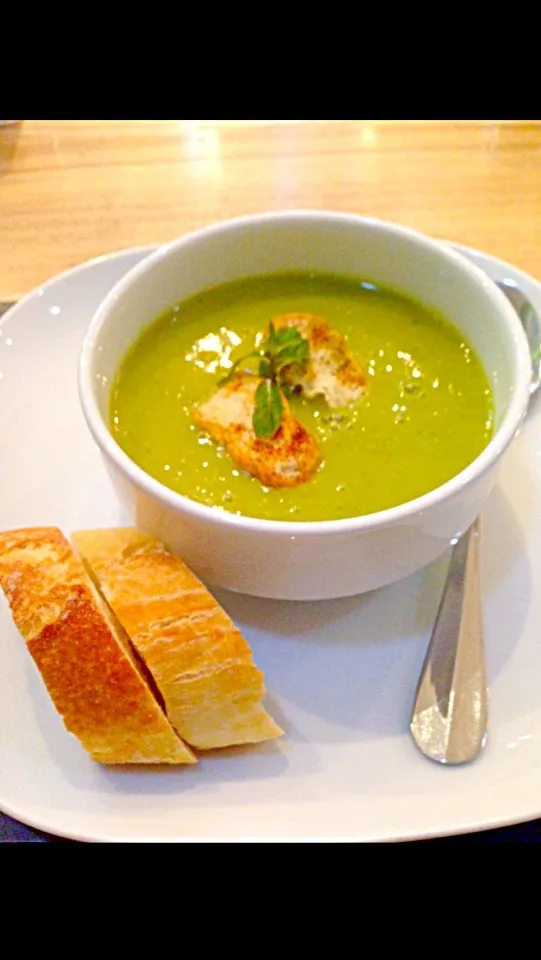 Mushroom soup with mint|ingaさん