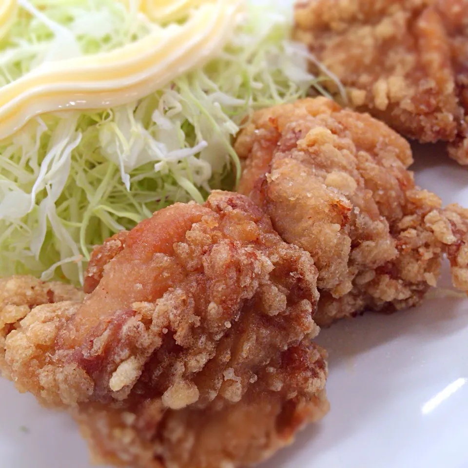 Snapdishの料理写真:久々に普通の唐揚げキター！ チキン唐揚げ at 社員食堂|さるさん