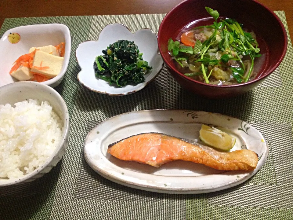 甘塩鮭定食🍚|ユムユムさん